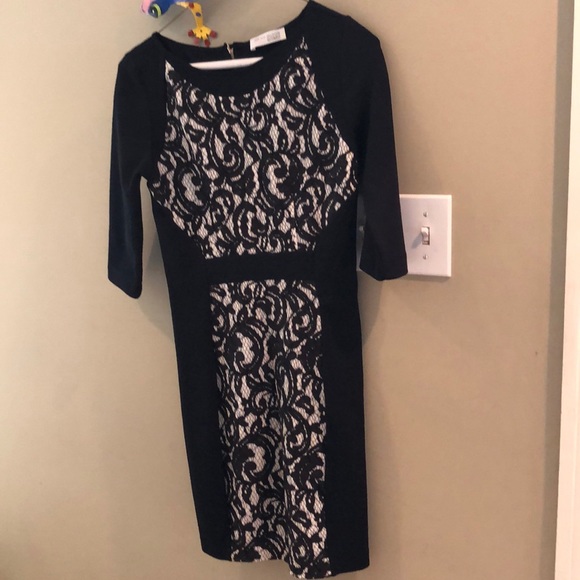 Zara Dresses & Skirts - Zara sheath dress with bracelet sleeves